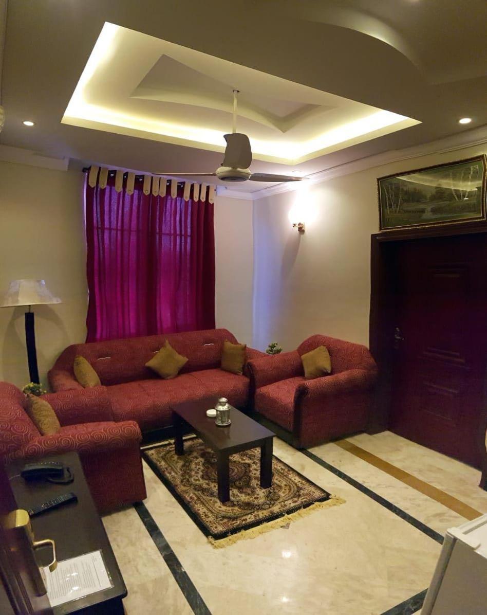 Triple One Hotel Suites Abbottabad Zewnętrze zdjęcie
