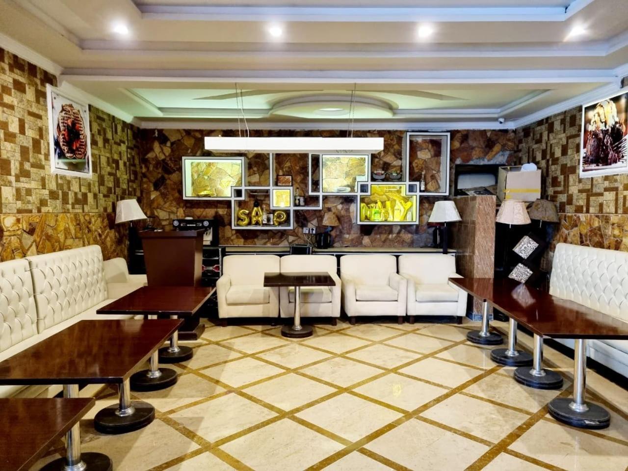 Triple One Hotel Suites Abbottabad Zewnętrze zdjęcie