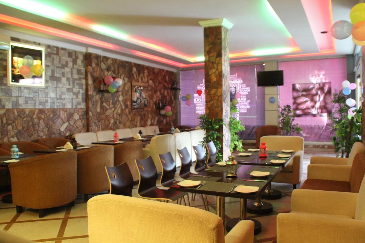 Triple One Hotel Suites Abbottabad Zewnętrze zdjęcie